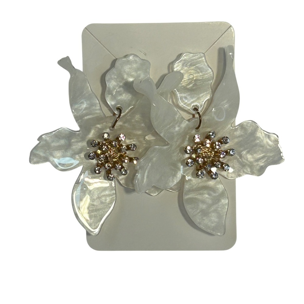 White Flower Statement Earrings Crystal Rhinestone Goldβ Tone Stud